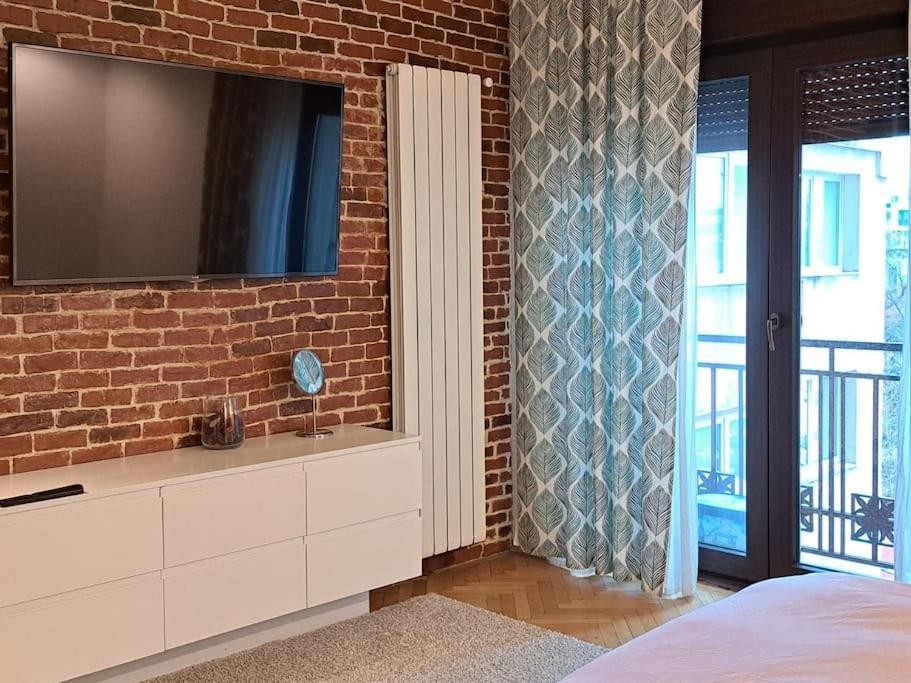 בוקרשט Classy Apartment With Parking In The City Center מראה חיצוני תמונה