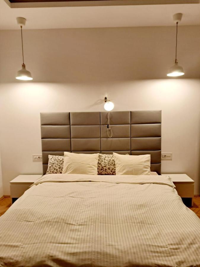 בוקרשט Classy Apartment With Parking In The City Center מראה חיצוני תמונה